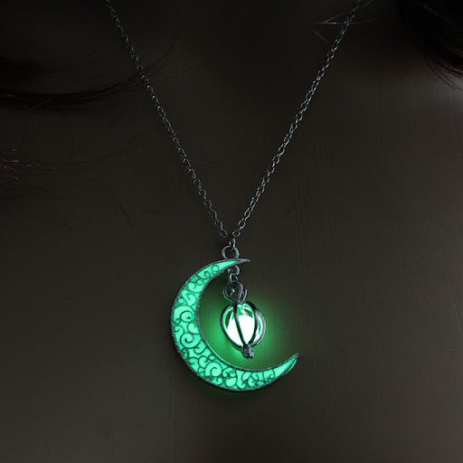 LUMINOUS MOON & PUMPKIN PENDANT NECKLACE